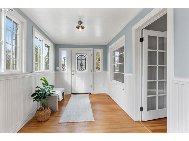 3141 ODELL Hwy, Hood River, OR 97031