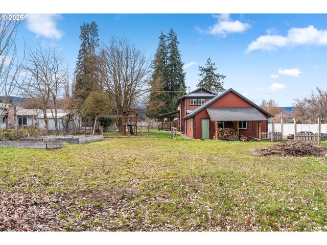 3141 ODELL Hwy, Hood River, OR 97031