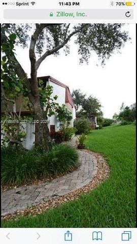 2991 Lakewood Ln 329, Hollywood, FL 33021