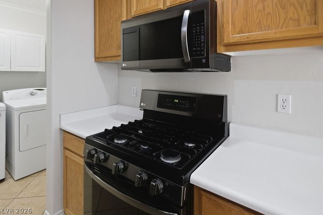 208 Star Cluster Circle, Las Vegas, NV 89145