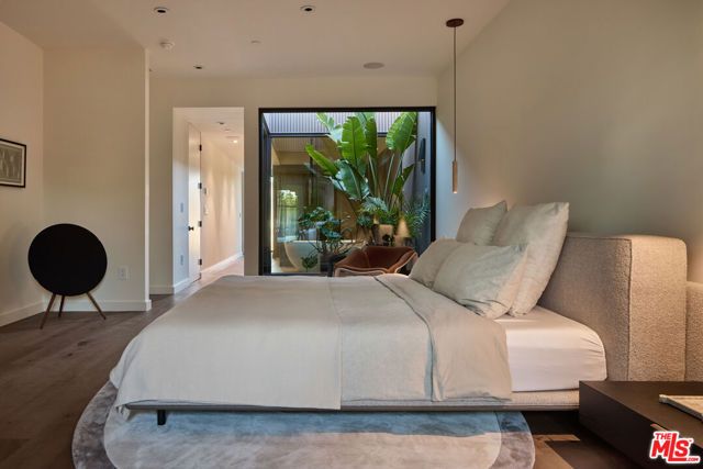 4263 Le Bourget Avenue, Culver City, CA 90232