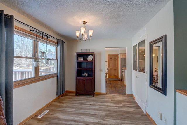 2718 Hilltop Drive, Sun Prairie, WI 53590