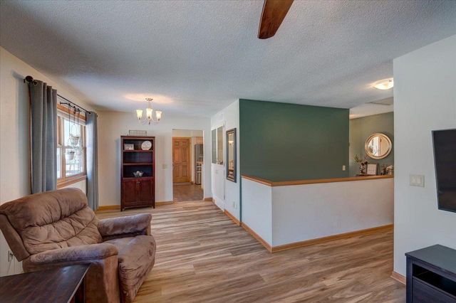 2718 Hilltop Drive, Sun Prairie, WI 53590