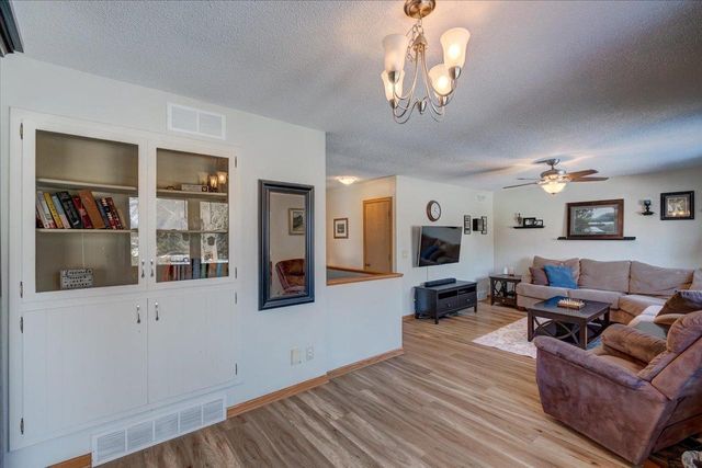 2718 Hilltop Drive, Sun Prairie, WI 53590