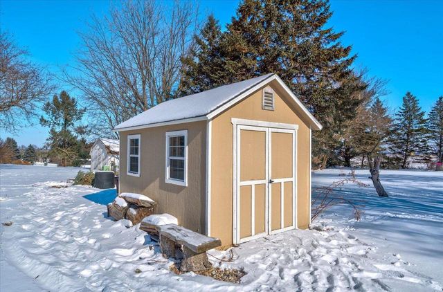 2718 Hilltop Drive, Sun Prairie, WI 53590