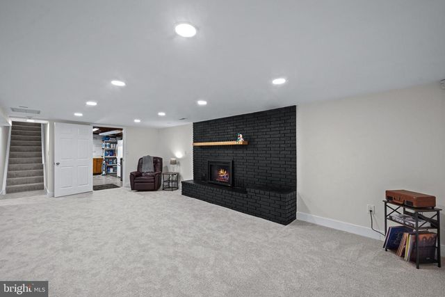 6226 2ND AVE, Hanover, MD 21076