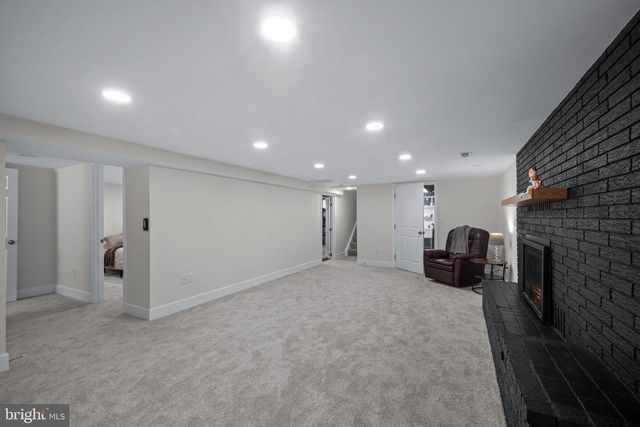 6226 2ND AVE, Hanover, MD 21076