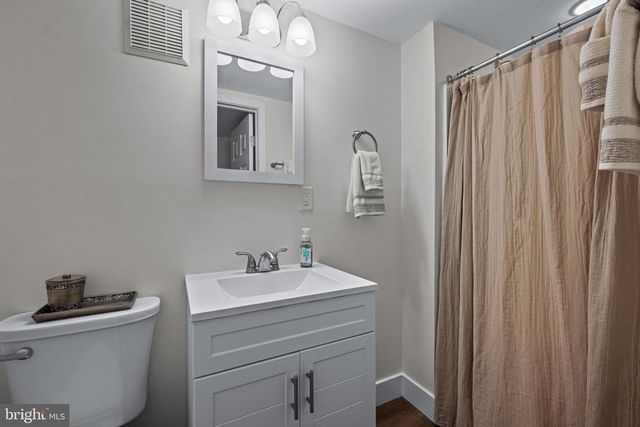 6226 2ND AVE, Hanover, MD 21076