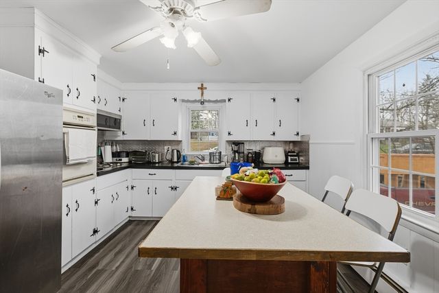 41 Roosevelt Ave, North Attleboro, MA 02760