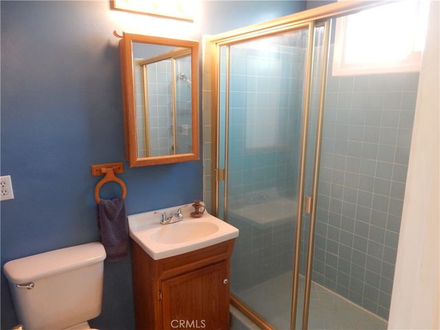 8000 Sale Avenue, West Hills, CA 91304