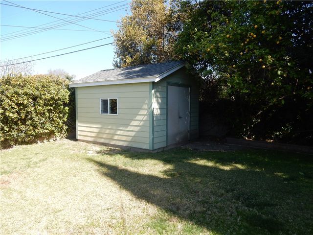 8000 Sale Avenue, West Hills, CA 91304