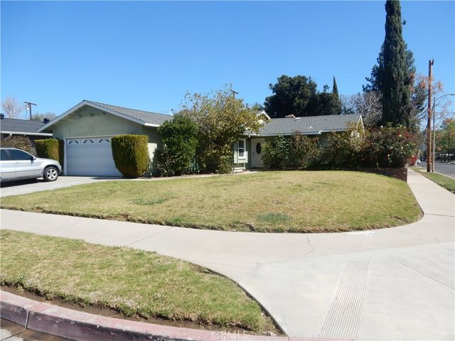 8000 Sale Avenue, West Hills, CA 91304