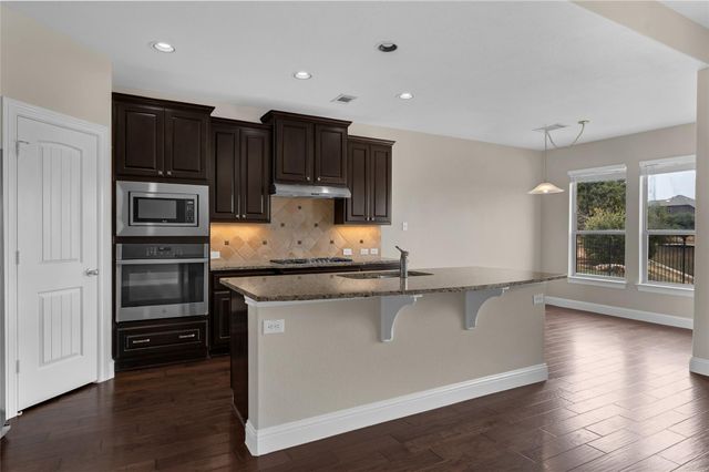 201 Seminole Canyon DR, Georgetown, TX 78628