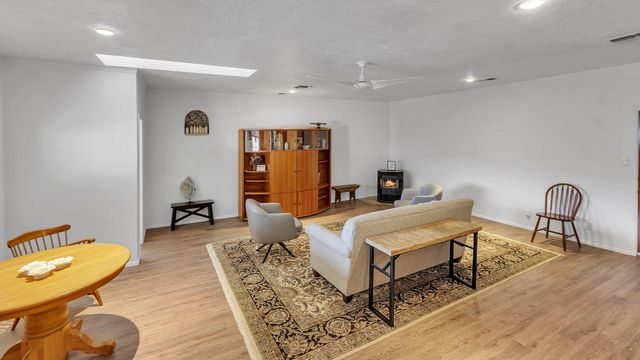 1501 Garcia Street NE, Albuquerque, NM 87112
