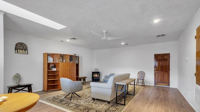 1501 Garcia Street NE, Albuquerque, NM 87112