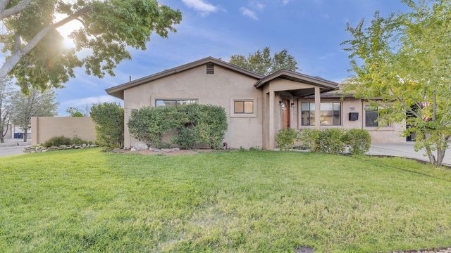 1501 Garcia Street NE, Albuquerque, NM 87112