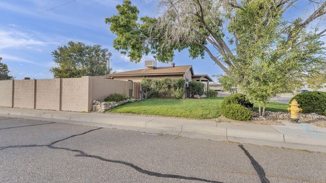1501 Garcia Street NE, Albuquerque, NM 87112