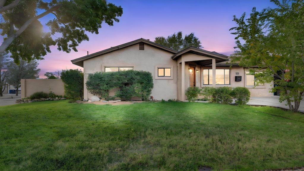 1501 Garcia Street NE, Albuquerque, NM 87112