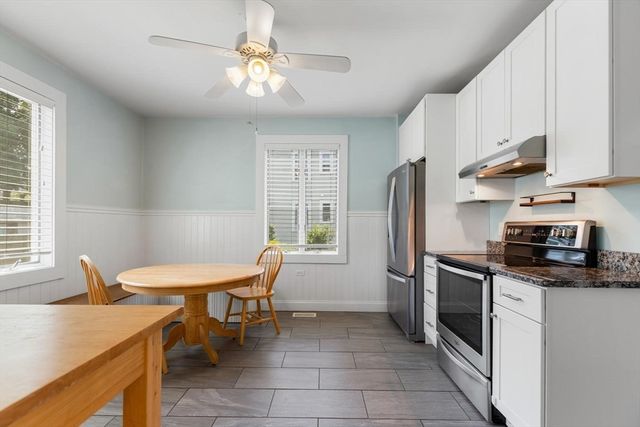 18 Willow Ave, Salem, MA 01970