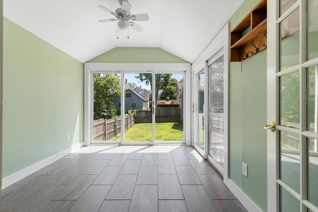 18 Willow Ave, Salem, MA 01970