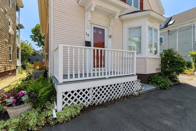 18 Willow Ave, Salem, MA 01970