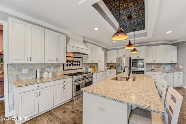 35 Gina Drive, Allentown, NJ 08501