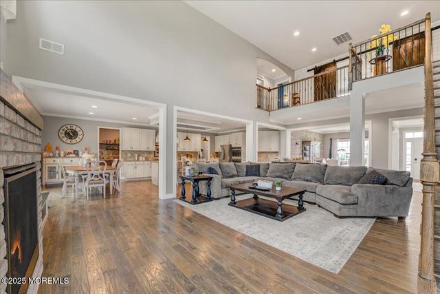 35 Gina Drive, Allentown, NJ 08501