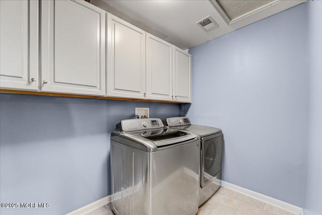 35 Gina Drive, Allentown, NJ 08501