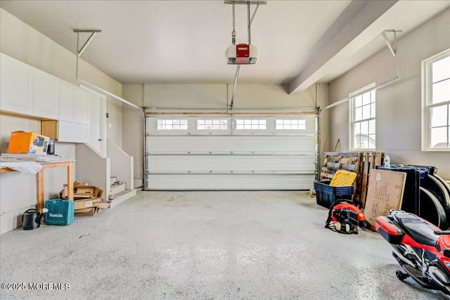 35 Gina Drive, Allentown, NJ 08501