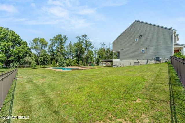 35 Gina Drive, Allentown, NJ 08501
