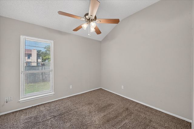 5204 Cornvalley Drive, Arlington, TX 76017