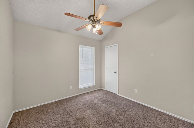 5204 Cornvalley Drive, Arlington, TX 76017