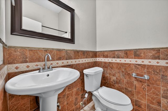 5204 Cornvalley Drive, Arlington, TX 76017