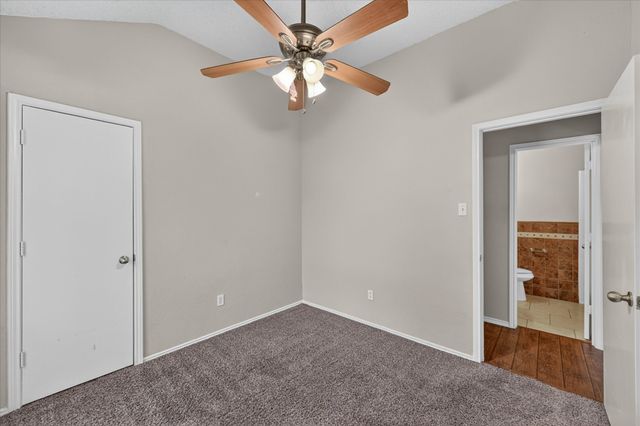 5204 Cornvalley Drive, Arlington, TX 76017
