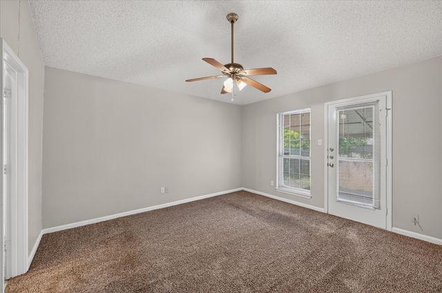 5204 Cornvalley Drive, Arlington, TX 76017