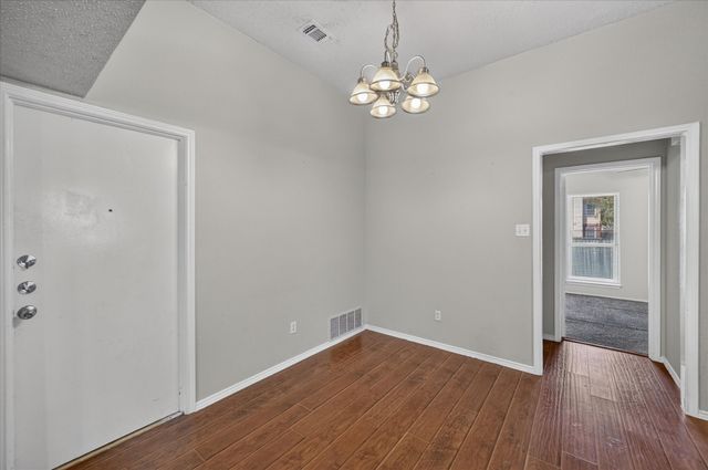 5204 Cornvalley Drive, Arlington, TX 76017