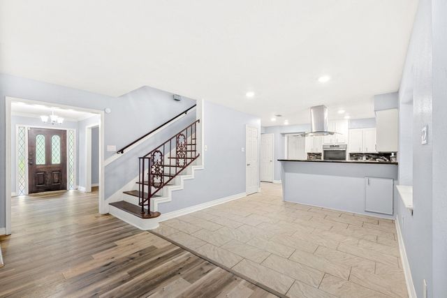 1103 Manatee Lane, Houston, TX 77090