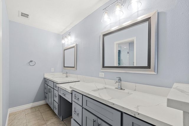 1103 Manatee Lane, Houston, TX 77090