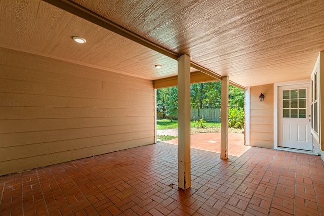 1103 Manatee Lane, Houston, TX 77090