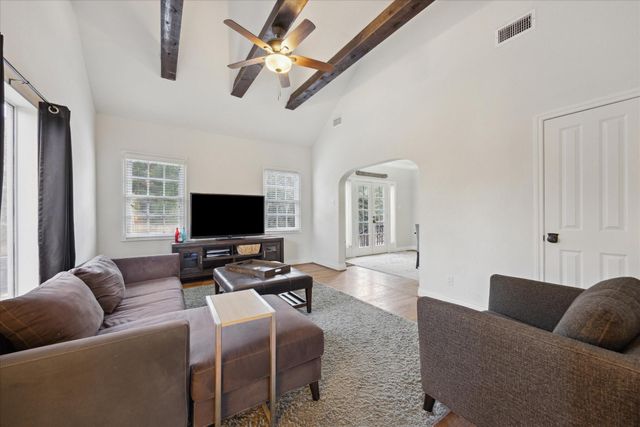 364 Ponderosa LOOP, Paige, TX 78659