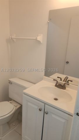 2138 NW 57th Ave 13-C, Lauderhill, FL 33313