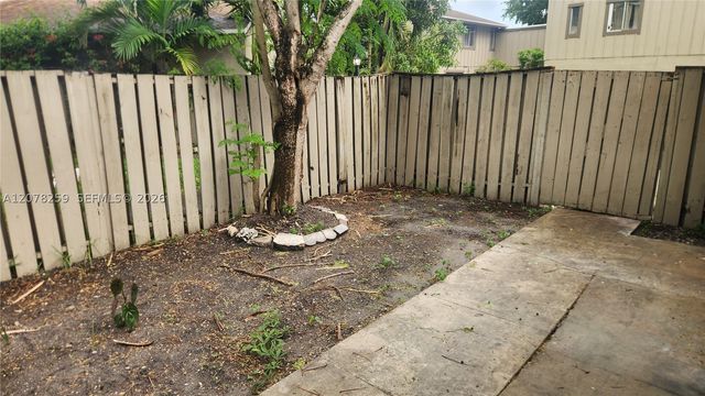 2138 NW 57th Ave 13-C, Lauderhill, FL 33313