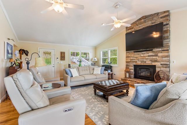 1938 Lakeview Summit Drive, Young Harris, GA 30582