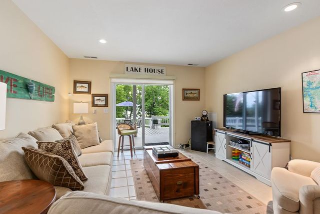 1938 Lakeview Summit Drive, Young Harris, GA 30582