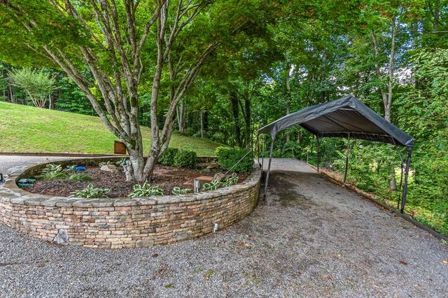 1938 Lakeview Summit Drive, Young Harris, GA 30582