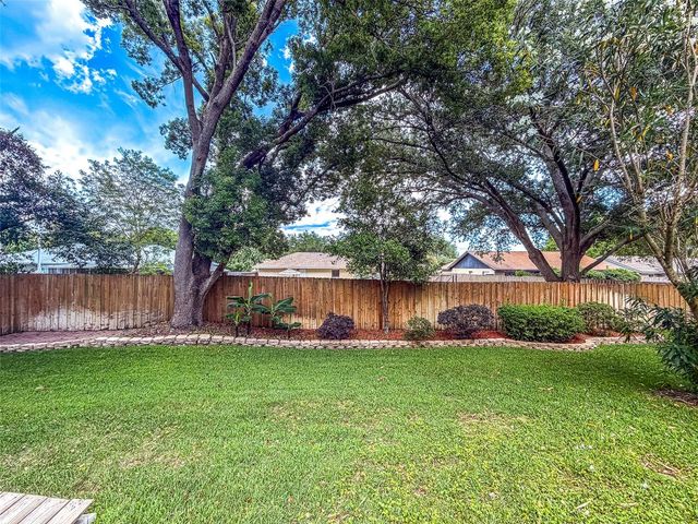 744 CEDAR KNOLL DRIVE N, Lakeland, FL 33809