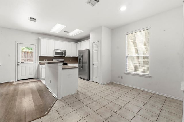 149 E Summerhaze Circle, The Woodlands, TX 77382