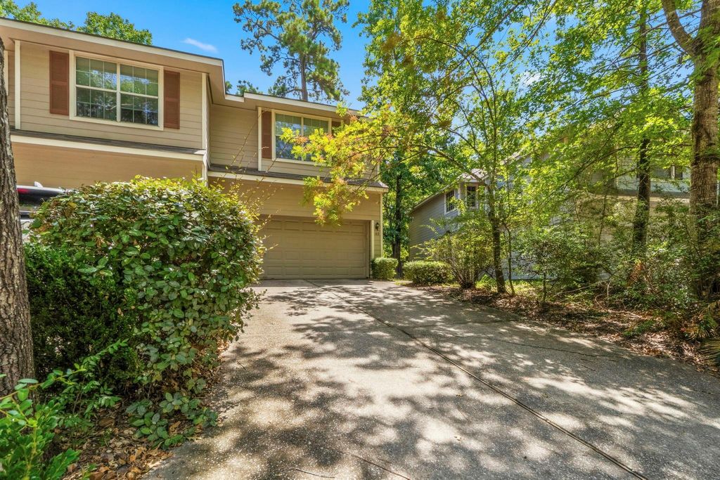 149 E Summerhaze Circle, The Woodlands, TX 77382