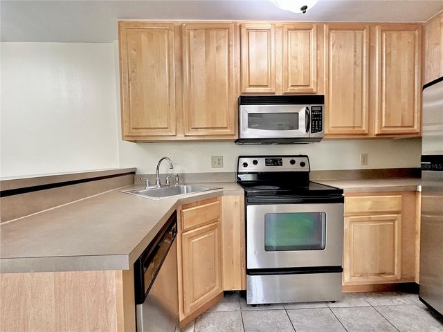 6004 WESTGATE DRIVE 301, Orlando, FL 32835