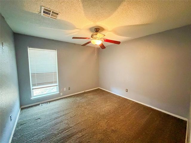 1425 NE 25th Street, Moore, OK 73160